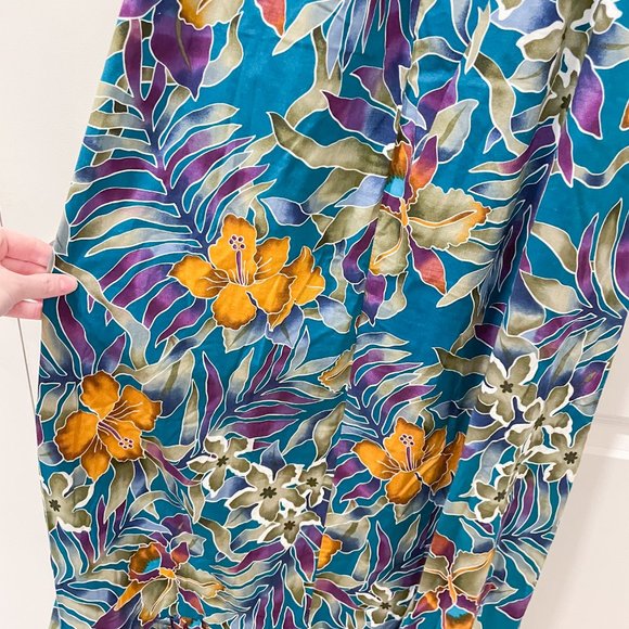 Hilo Hattie Hawaii Women's Multi Floral Maxi Dress - Picture 11 of 12